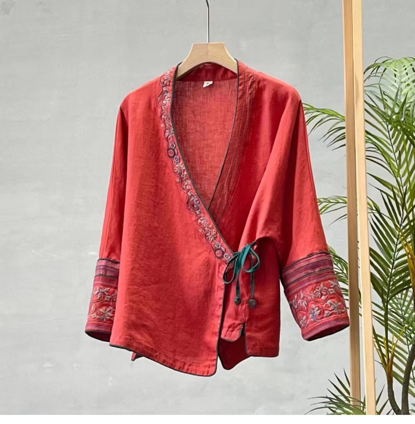 Plus Size Cotton And Linen Women's Embroidery Blouse Art