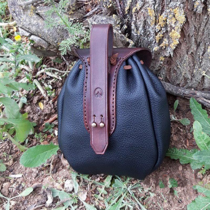 European And American New Retro Medieval Leather Outdoor Pocket Drawstring