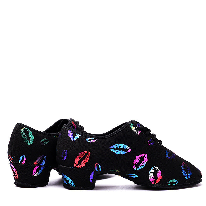 Zapatos de baile profesionales con estampado de labios en color otoño e invierno