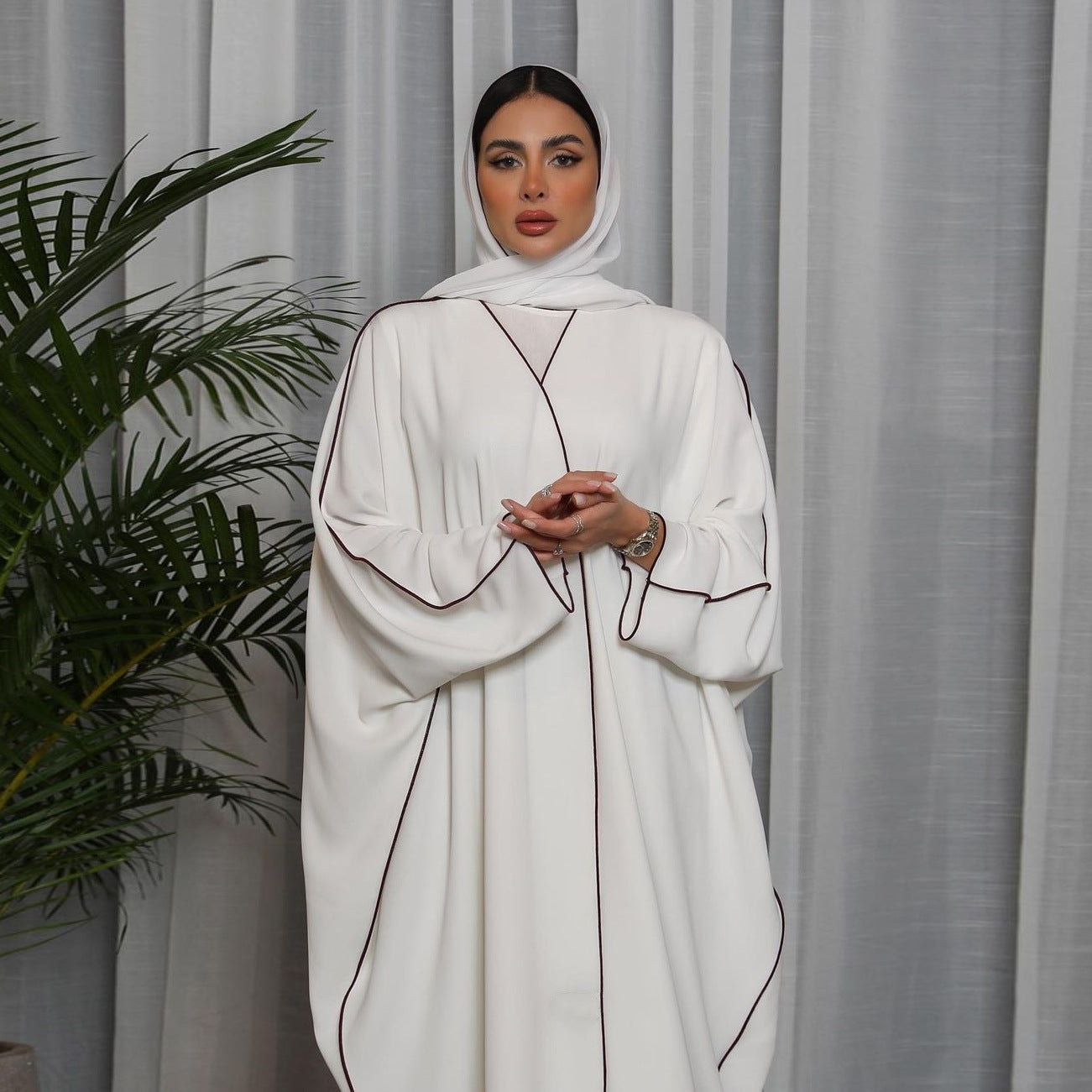 Bata abaya de mujer de talla grande con parches blancos