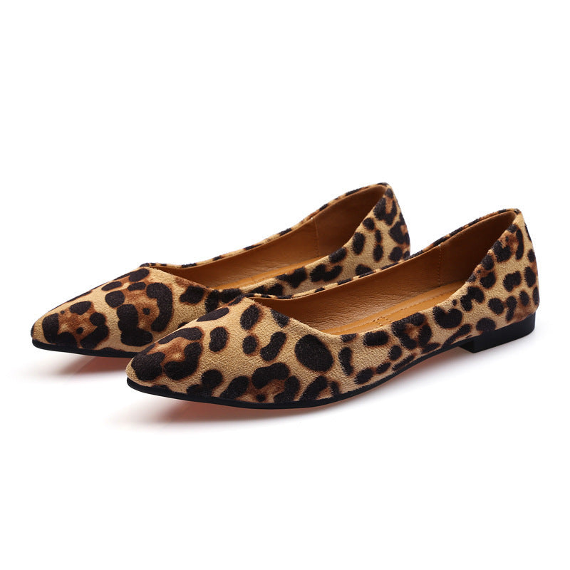 Low-cut Vintage Leopard Print Pointed-toe Soft Bottom Loafers