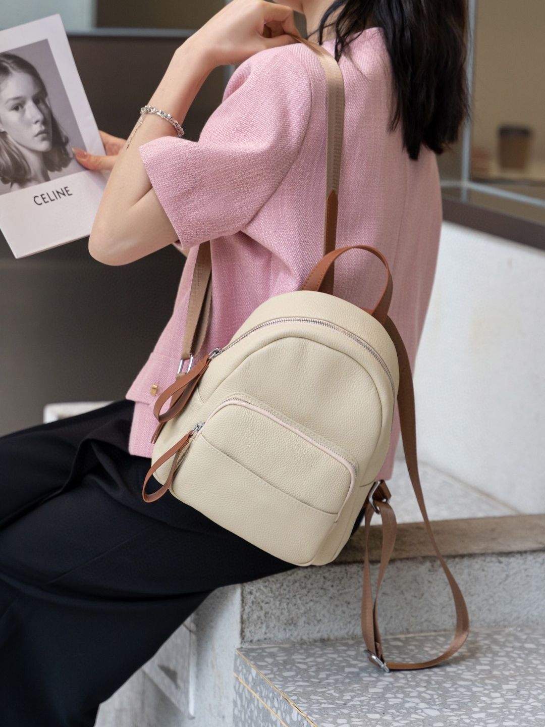 Women's All-match Simple Commute Travel Leather Backpack