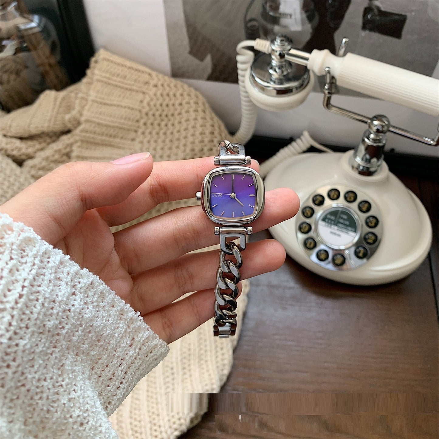 Montre pour femme avec petit bracelet en sucre et dégradé bleu océan Fritillary