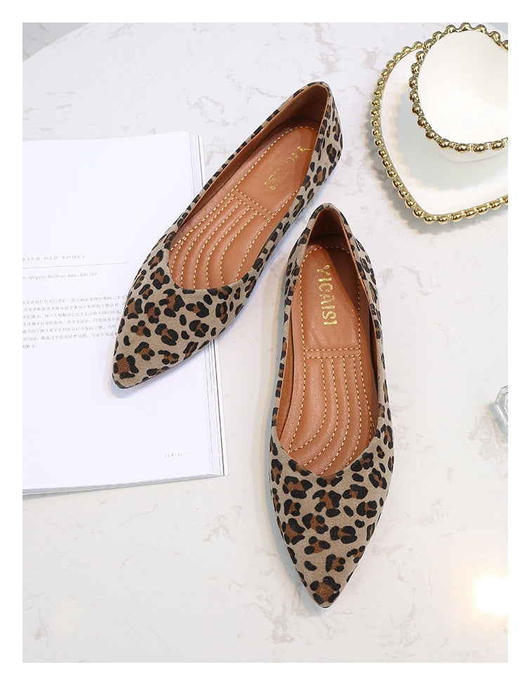 Low-cut Vintage Leopard Print Pointed-toe Soft Bottom Loafers