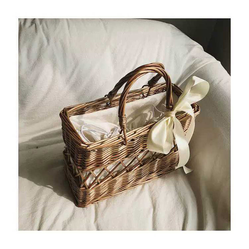 Women's Rattan Bag Hollow Woven Flower