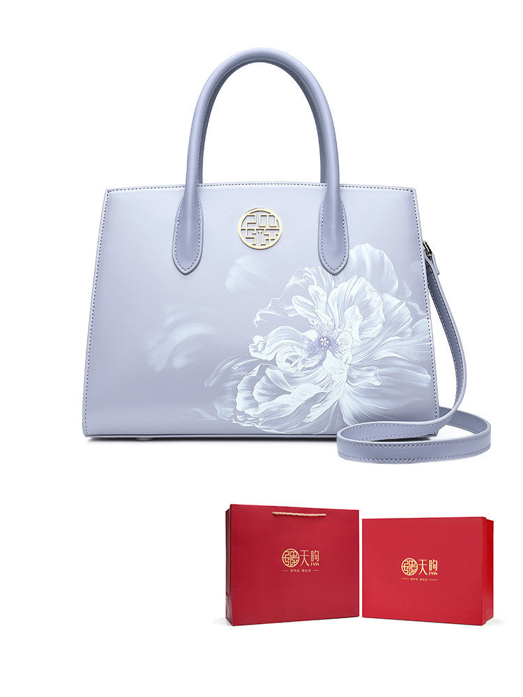 High-end Practical And Atmospheric Handbag As A Gift For Mother