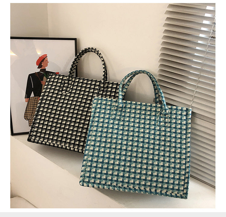 Women's Large Capacity Knitted Hand Plaid Tote Bag