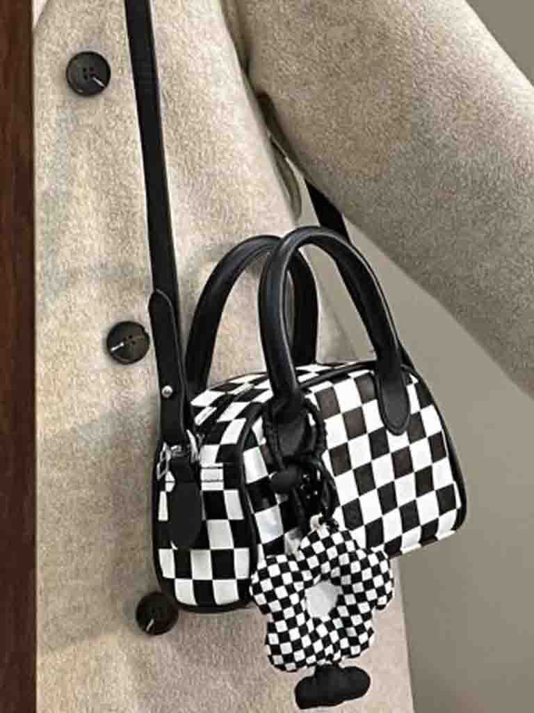 New Handbag Small Flower Pendant Checkerboard Bag Niche Design Fashion