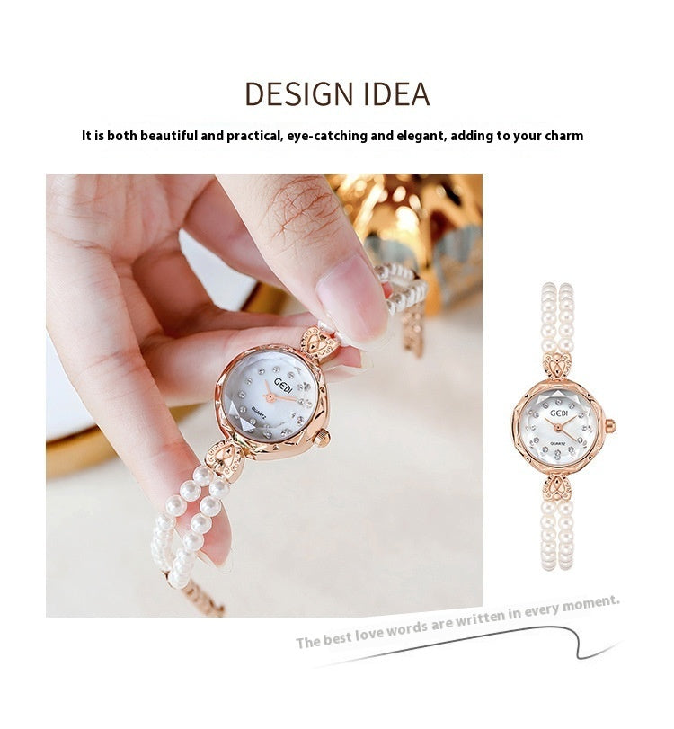 Reloj con correa de perlas, creativo y ligeramente lujoso para mujer