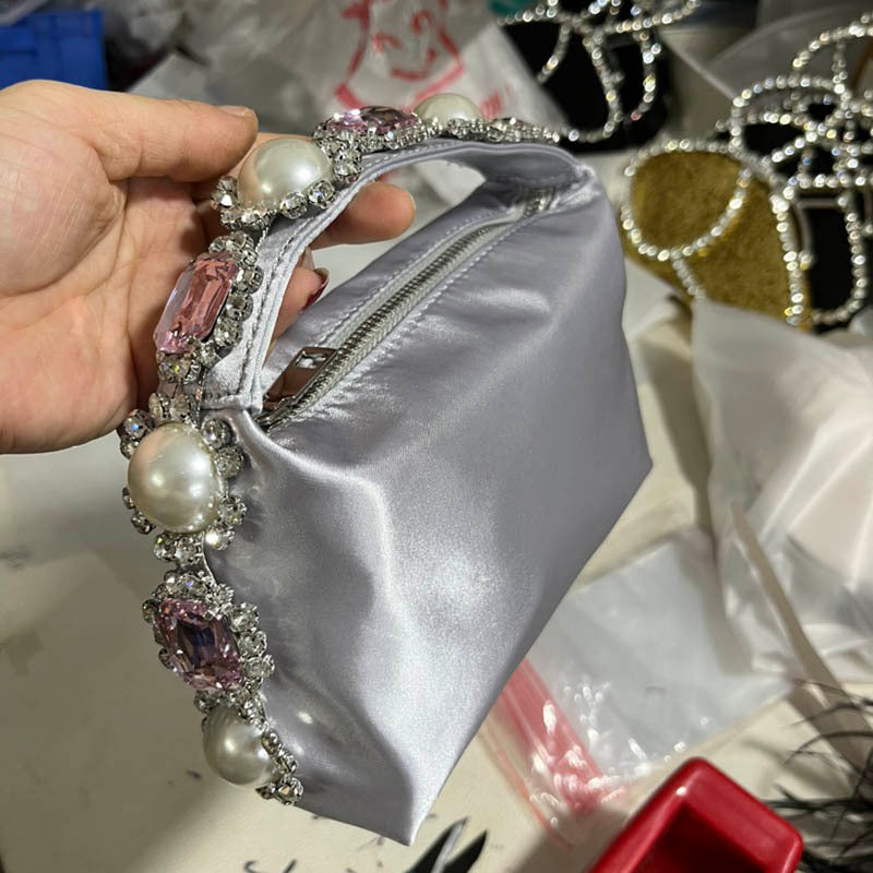 Handbag Pearl Satin Bread With Diamonds