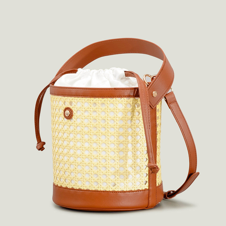 New Hand-woven Hollow Bucket Bag Rattan