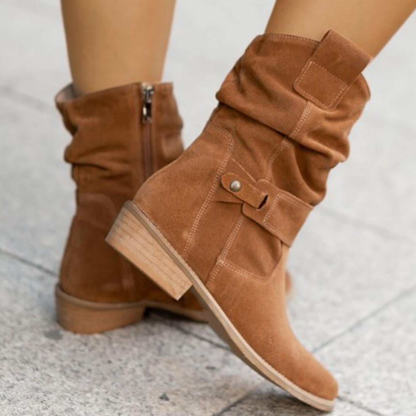 Botas cortas de ante con tacón bajo para mujer