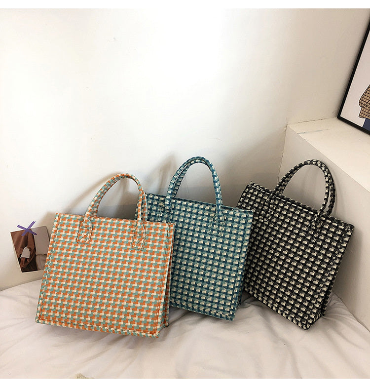 Women's Large Capacity Knitted Hand Plaid Tote Bag