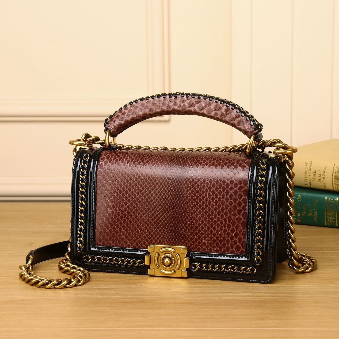 Fashion Hand-held Chain One-shoulder Diagonal High-end Small Square Bag