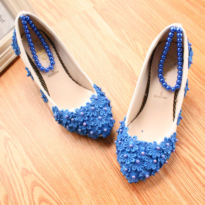 Tacones altos con perlas azules para mujer