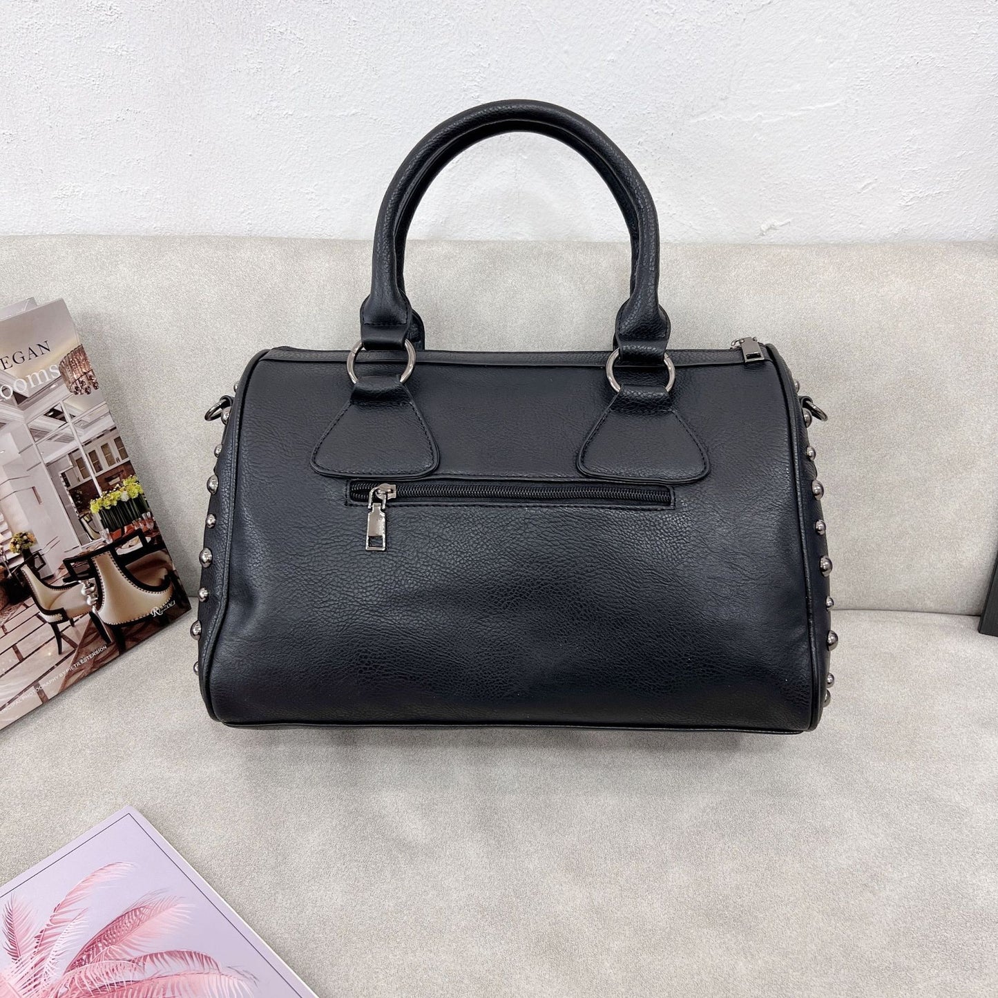 Women's Rivet Casual Soft Leather Skull Bag