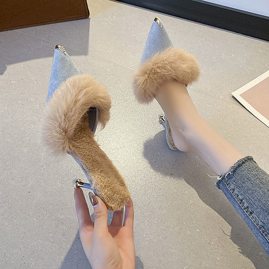 Women's Fashionable Outer Wear Warm Woolen Slippers