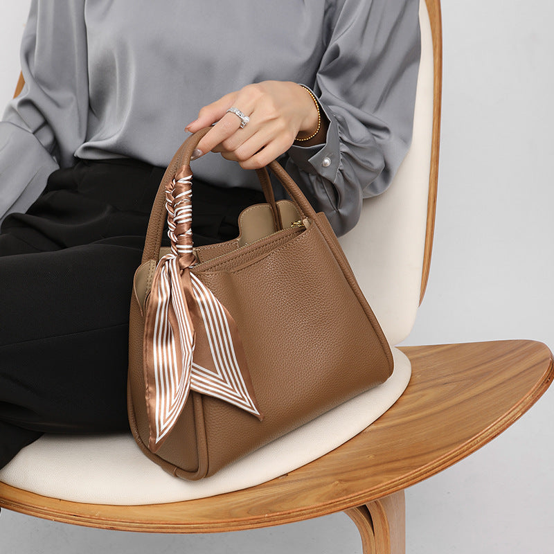 Women's Leather High-grade Messenger Bag