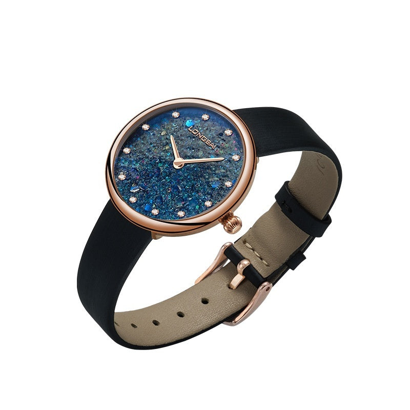 Montre pour femme saphir simple et naturelle avec petit diamant