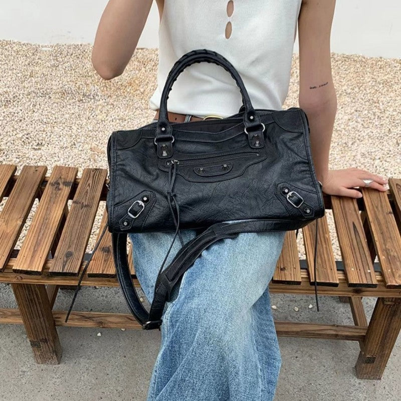 Large Capacity Single-shoulder Cross-body Rivet Locomotive Bag