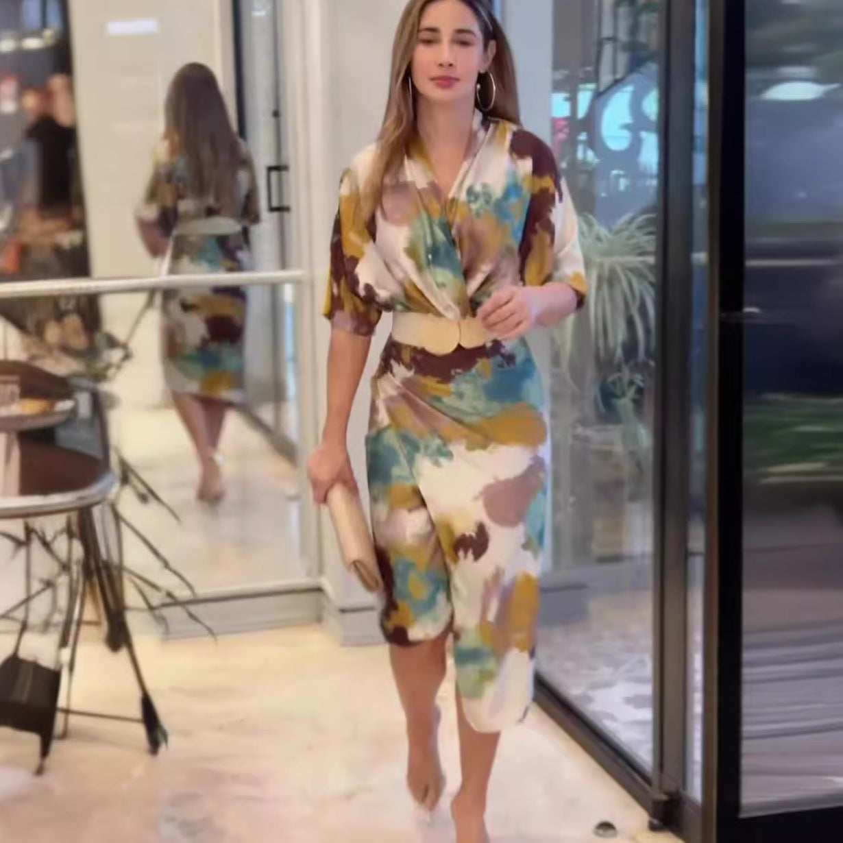 Vestido ajustado de talle alto con escote en V y estampado de moda para mujer