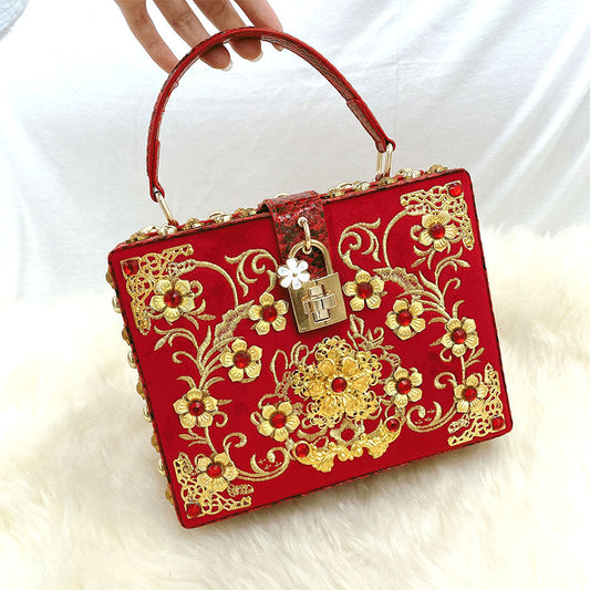 Fashion Personality Hardware Large Capacity Women's Bag