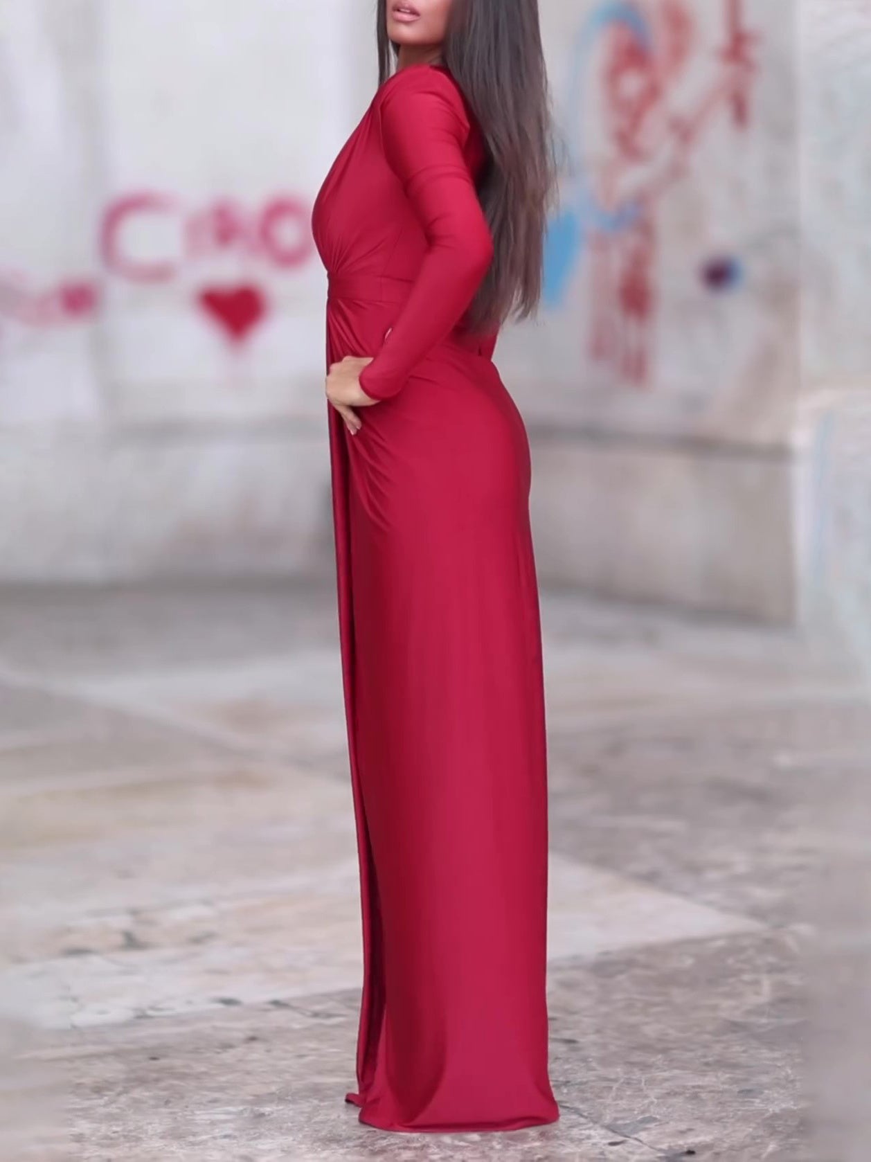 V-neck Long-sleeved Solid Color Maxi Dress