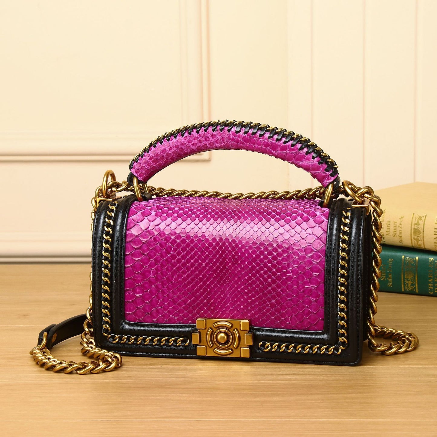 Fashion Hand-held Chain One-shoulder Diagonal High-end Small Square Bag