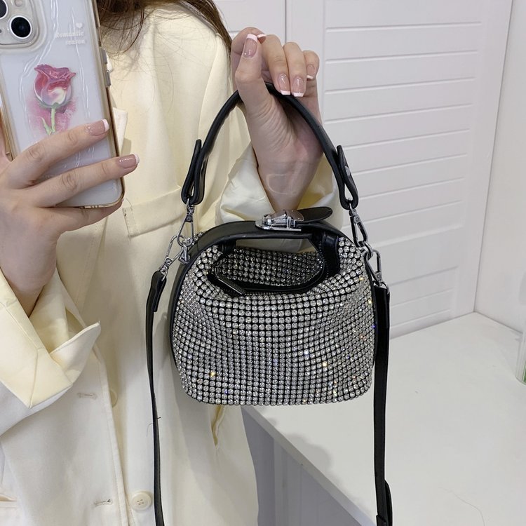 New Women's PU Messenger Shoulder Hand Zipper Bag