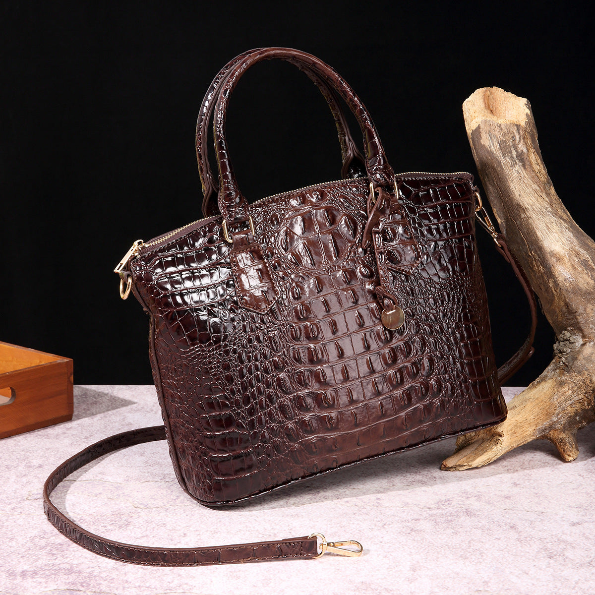 Women's Retro Crocodile Pattern Portable Messenger Bag