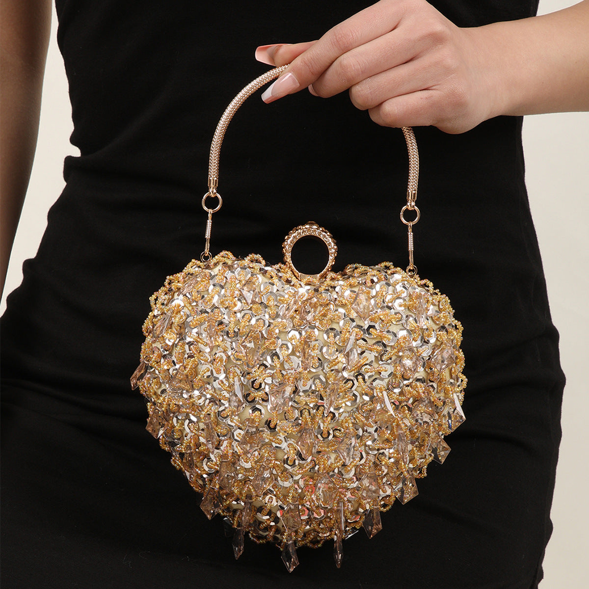 Embroidered Beaded Heart-shaped Dinner Bag