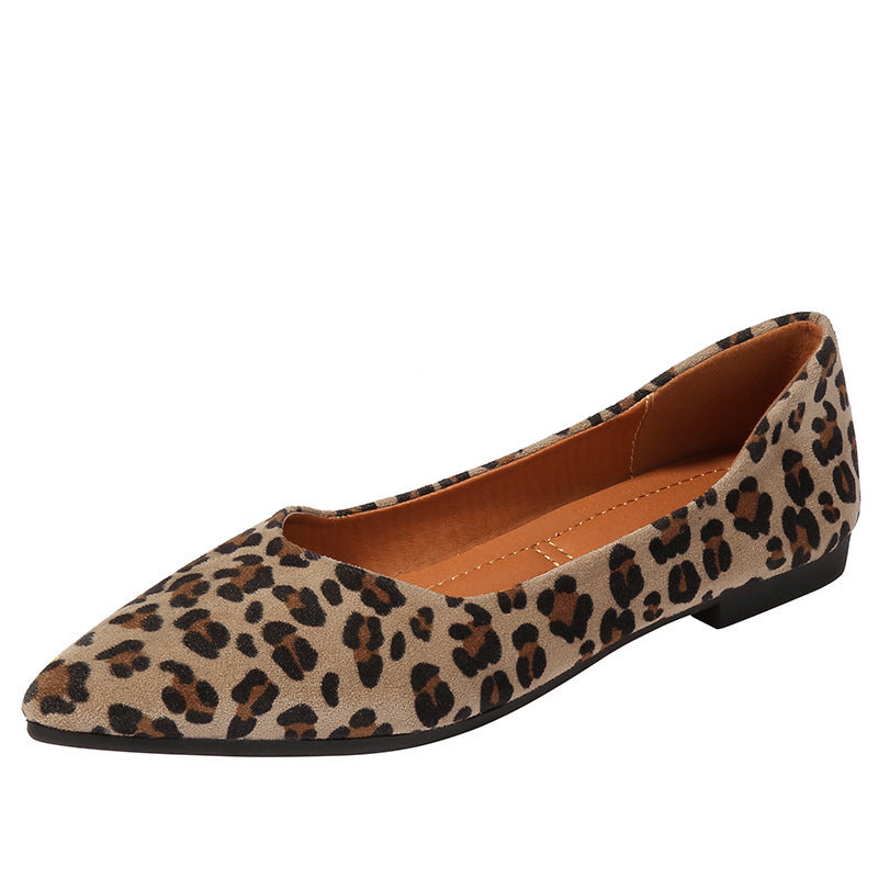 Low-cut Vintage Leopard Print Pointed-toe Soft Bottom Loafers