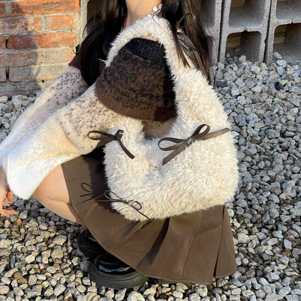 Bolso bandolera de peluche para mujer