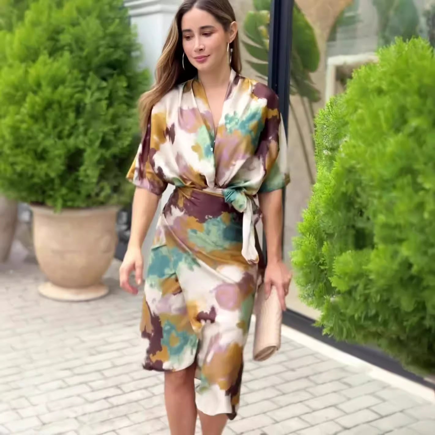 Vestido ajustado de talle alto con escote en V y estampado de moda para mujer