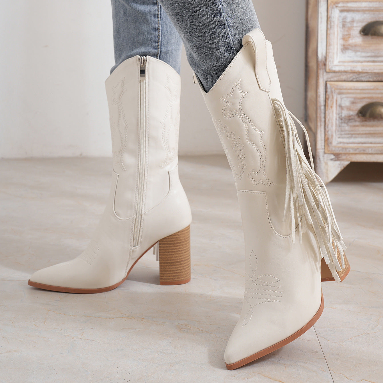 Embroidered Tassel White New Western Cowboy Boot