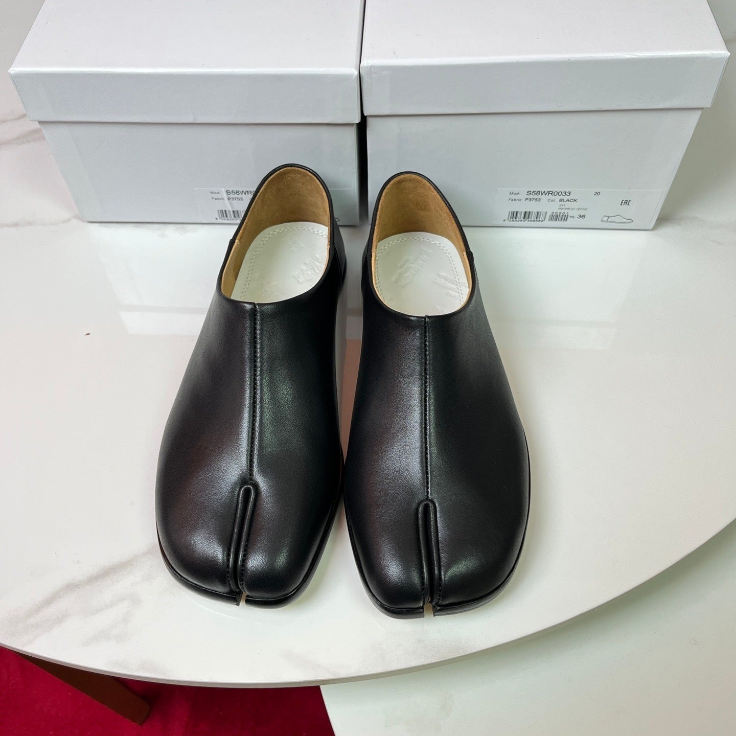 Genuine Leather Flat Sole Single Shoe For Comfort