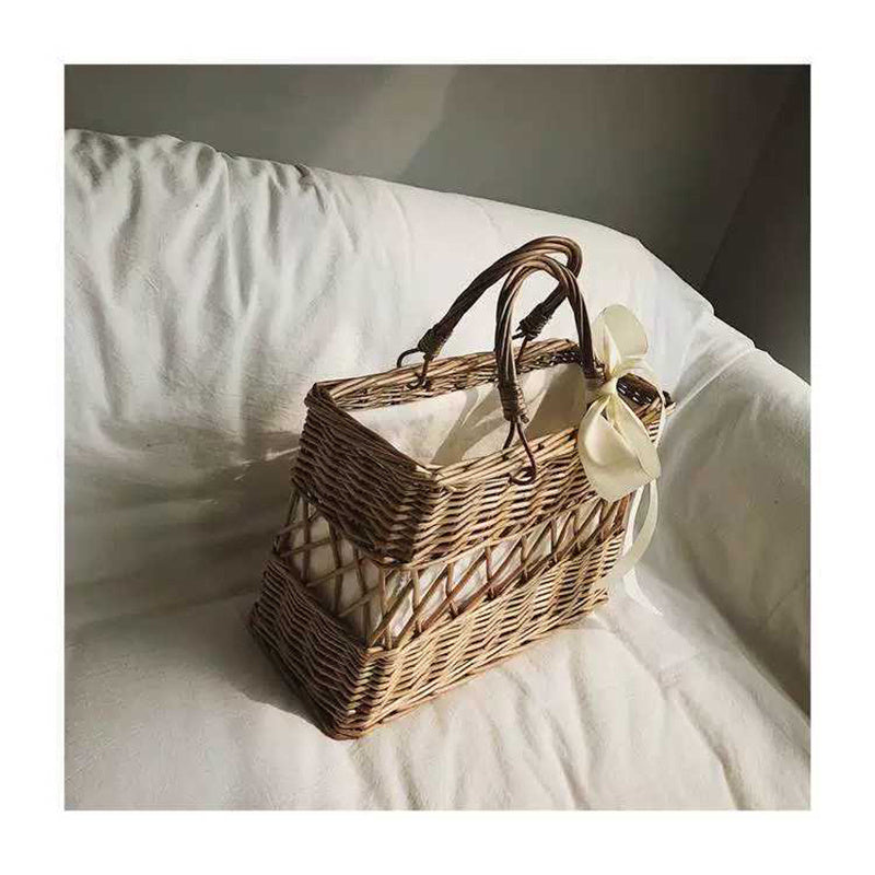 Women's Rattan Bag Hollow Woven Flower