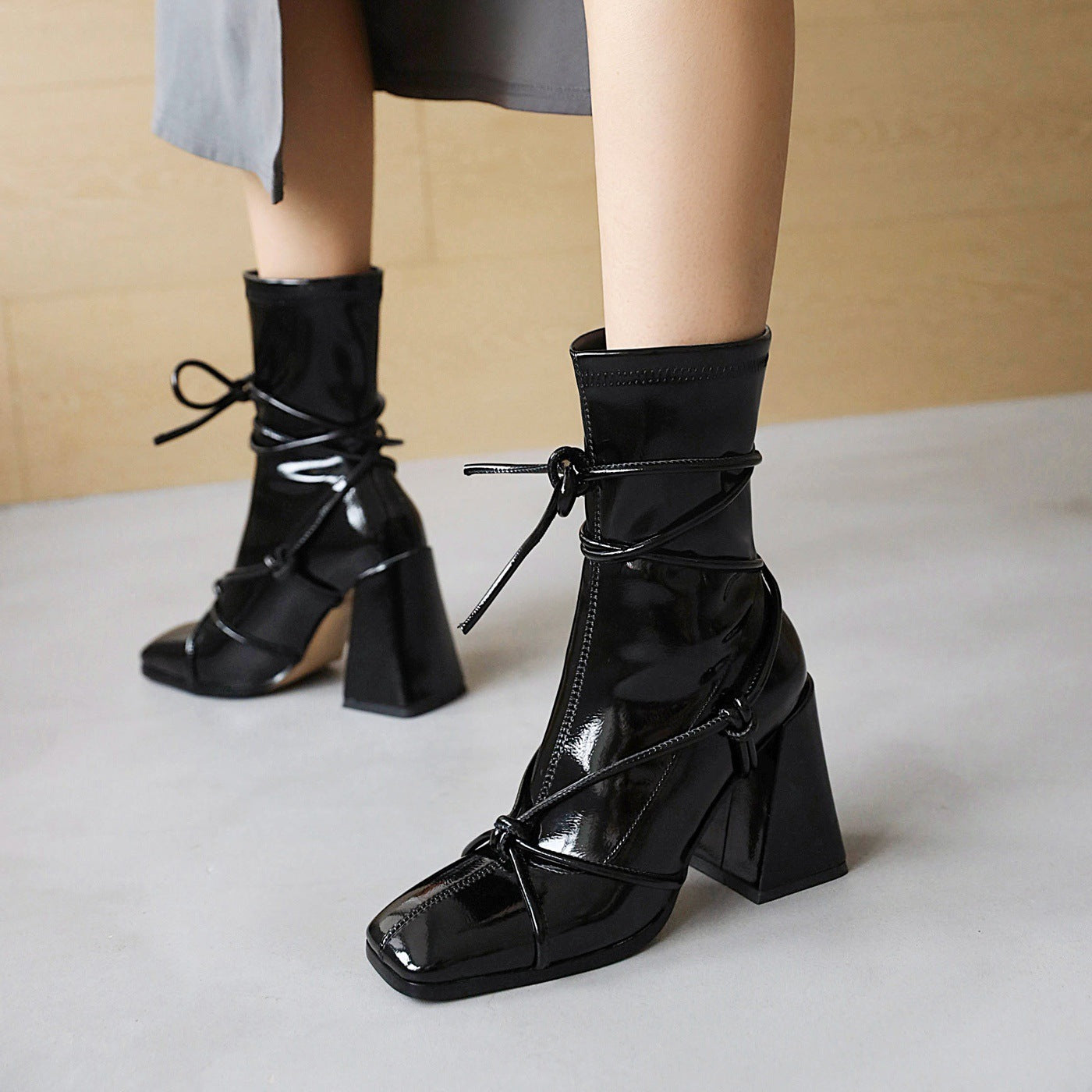 European And American Lace Up Thick High Heel Square Head Women's Ankle Boots G682