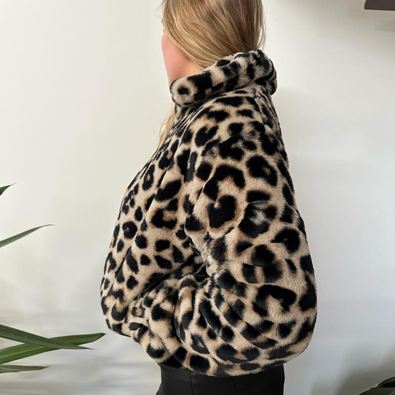 Manteau court en peluche ample à imprimé léopard pour femme